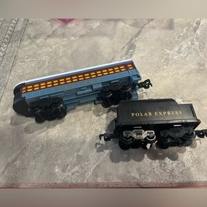 Lionel “Polar Express” Train Set(2)
